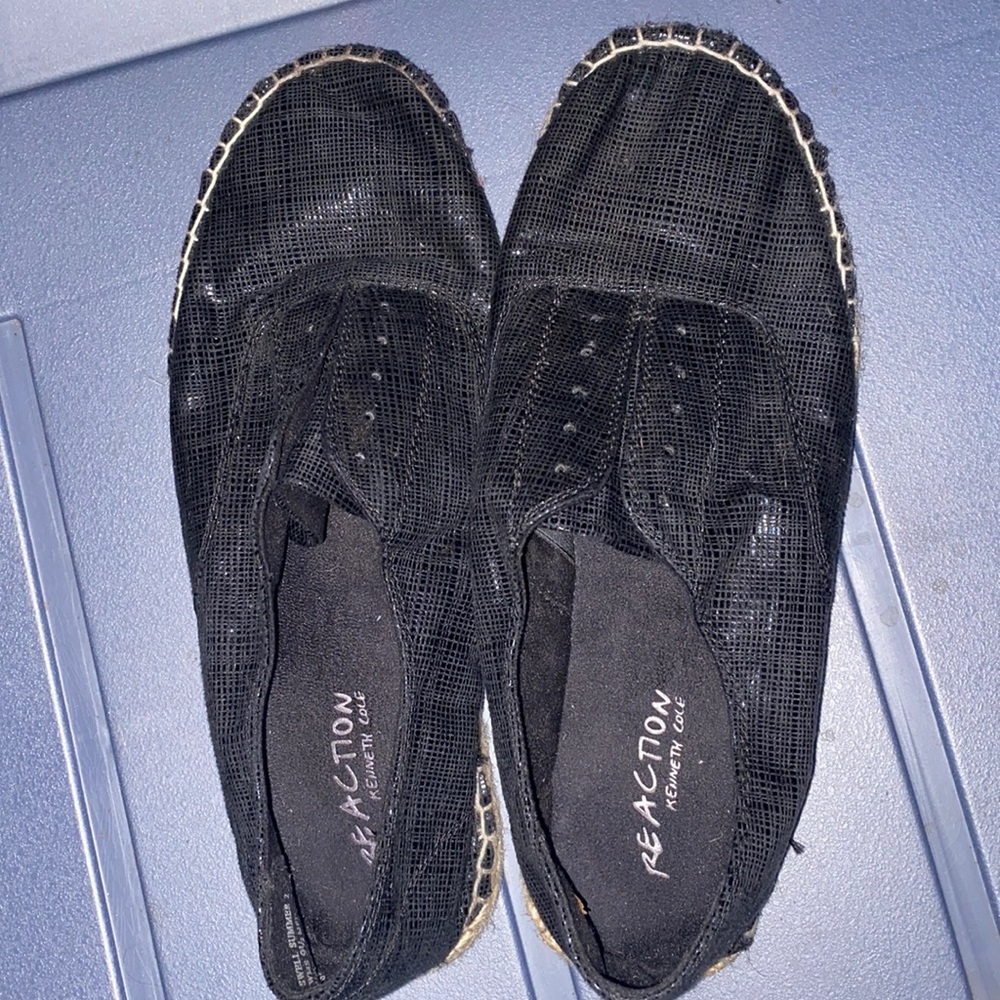 Kenneth Cole reaction slip on shoes  91/2 - Picture 2 of 6